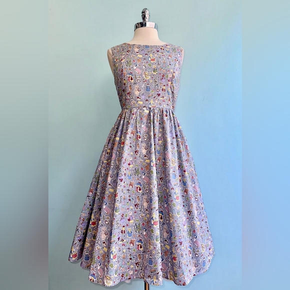 NWT Unique Vintage/Tulip B Beatrix Potter Dress Size M - Picture 2 of 10